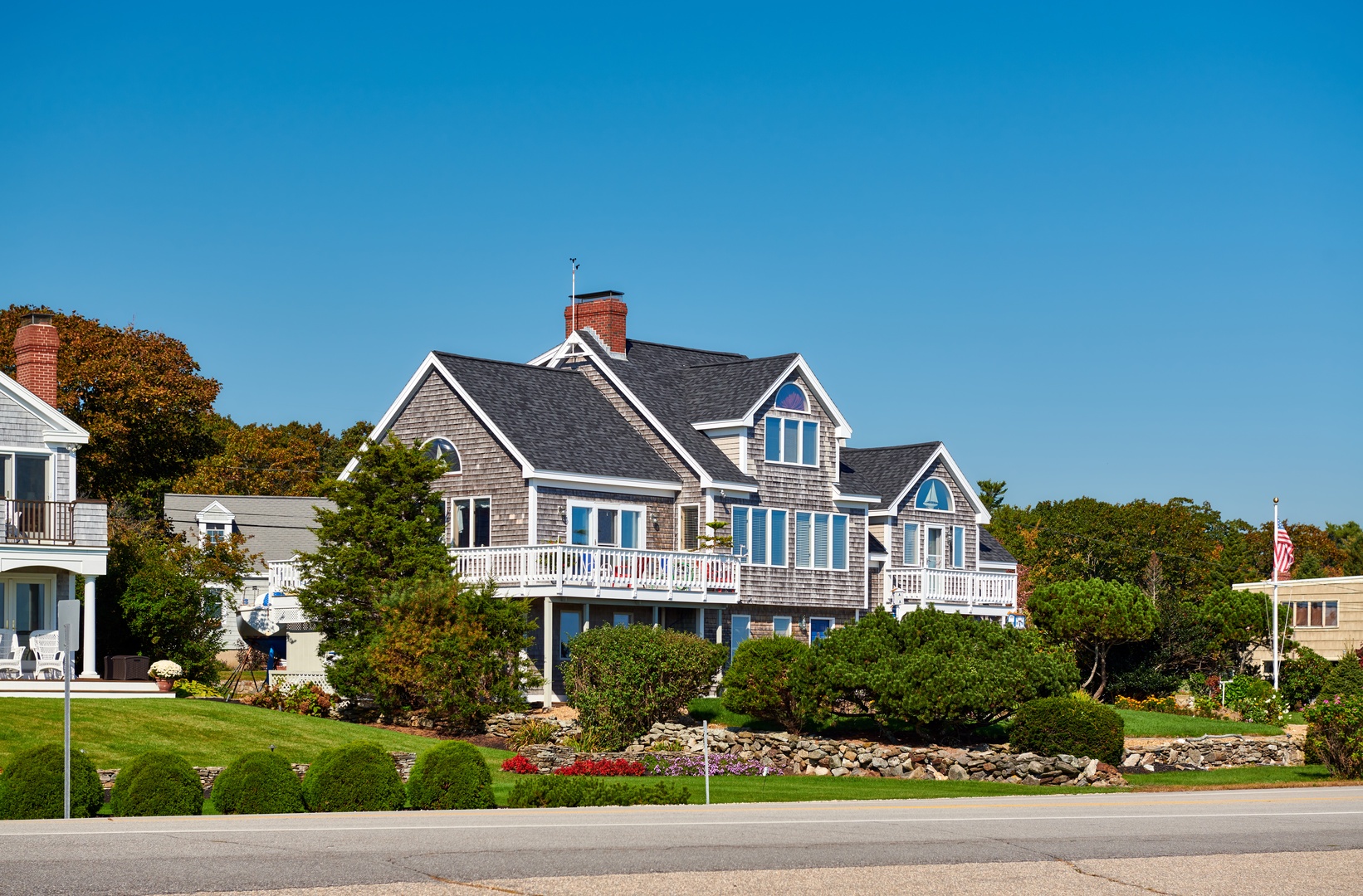 How Soft Washing Protects Your Home’s Exterior